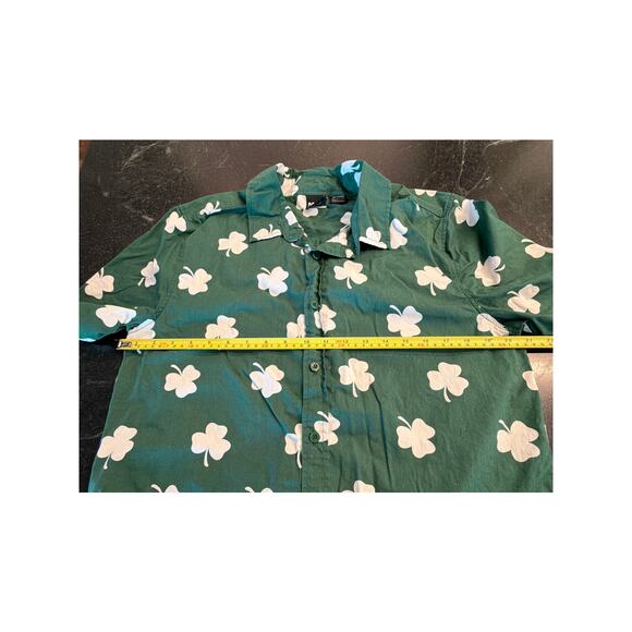 Mad Engine St. Patricks Clover button up 100% Cotton MED - Picture 7 of 7